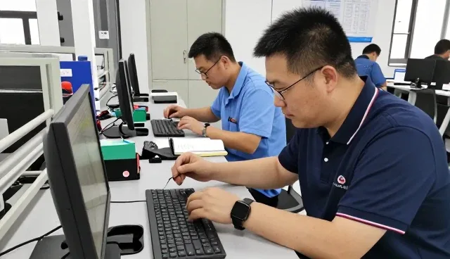 尉氏县春源农牧科技有限公司满足不同商业空间下的畜牧场环境监控系统需求